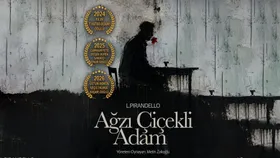Ağzı Çiçekli Adam