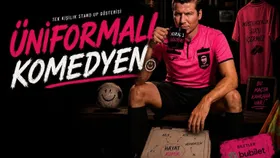 Üniformalı Komedyen Stand Up
