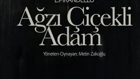Ağzı Çiçekli Adam
