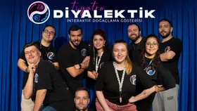 Diyalektik Tiyatro Ekibi Doğaçlama Gösterisi