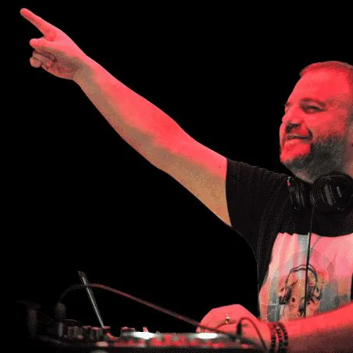Nihat Sırdar