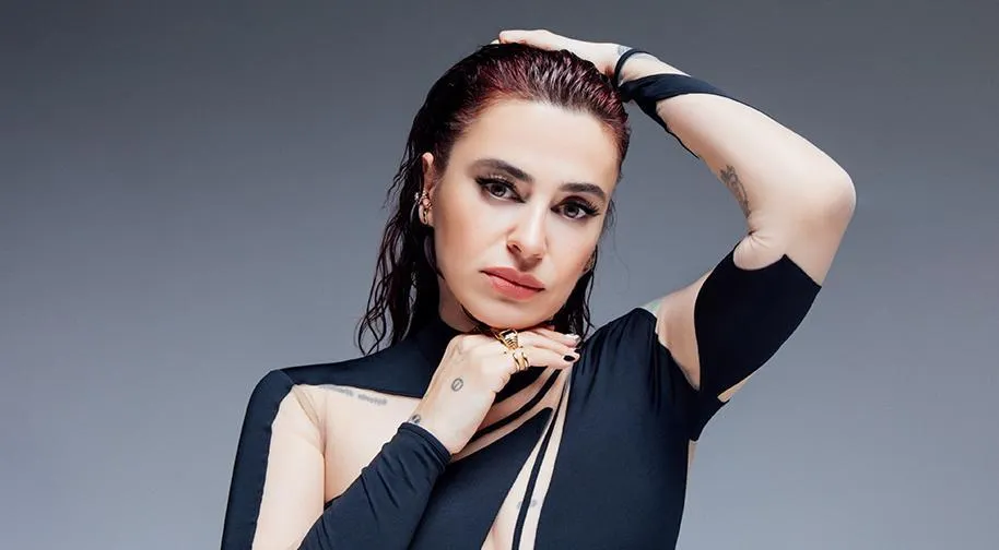 Sezen Aksu