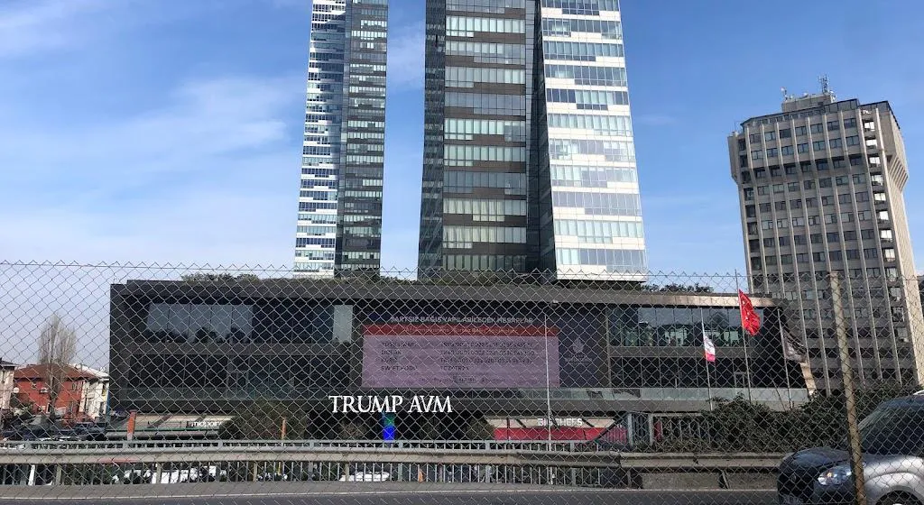 Trump Sahne