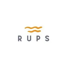 Rups by The Sea