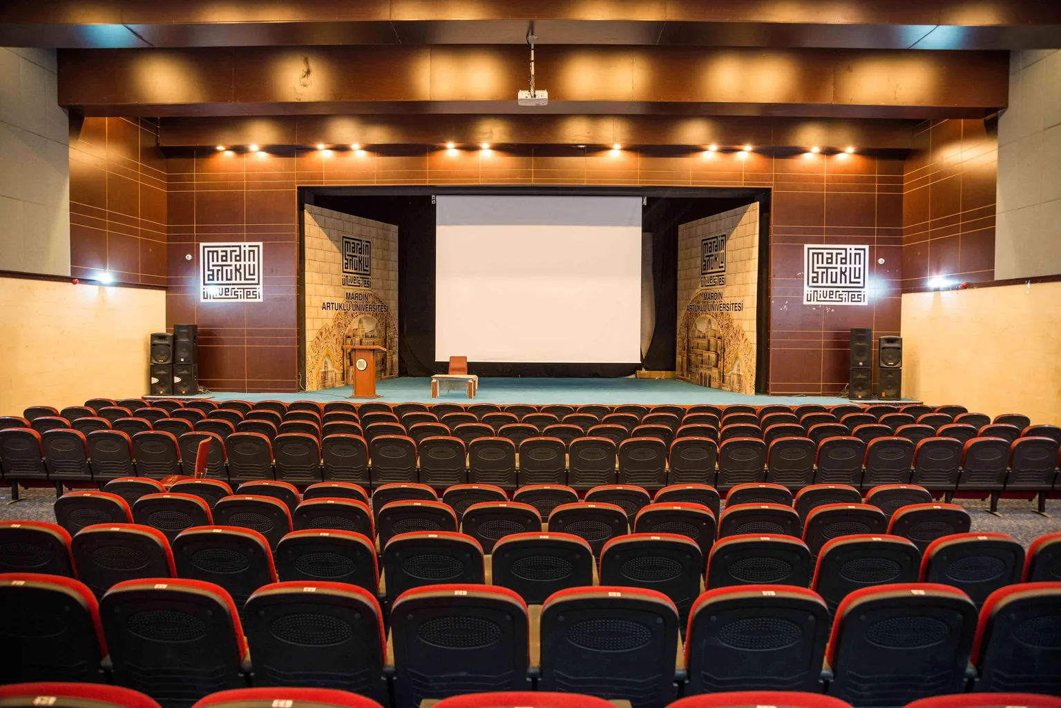 Mardin Artuklu Üniversitesi AKM
