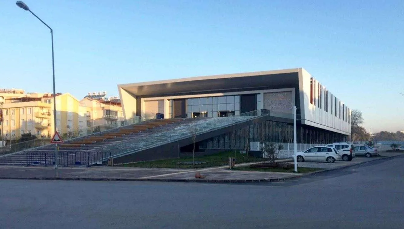 Antalya Nazım Hikmet Fuar ve Kongre Merkezi