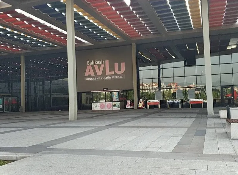 Avlu Kongre ve Kültür Merkezi