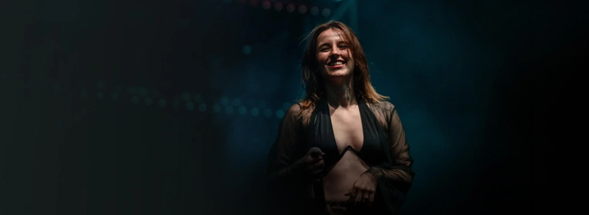 Alara Canay “Kırmızı Koltuk Session”